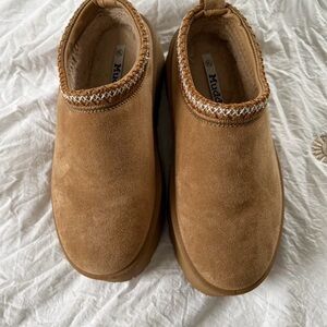 Mudd Beige Slip-On Shoes
